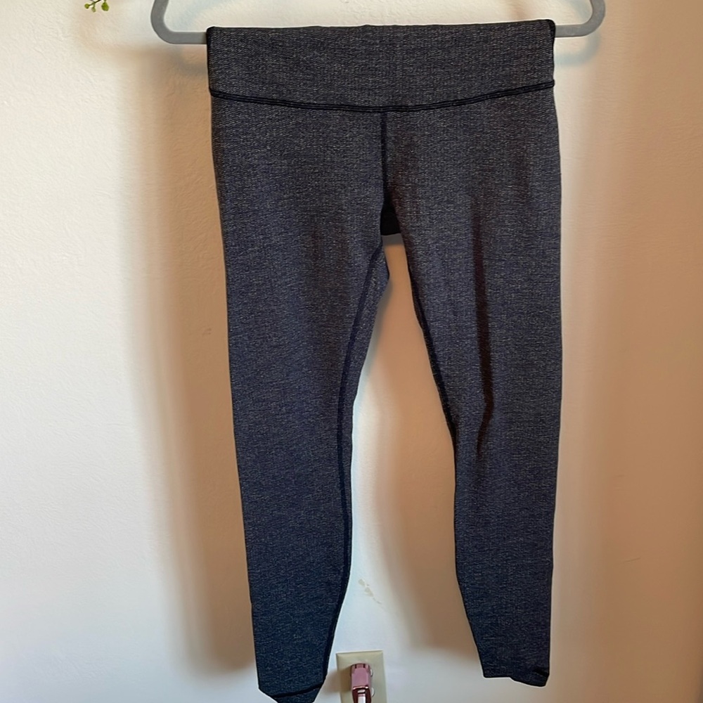 Lululemon size 6 brand new without tags